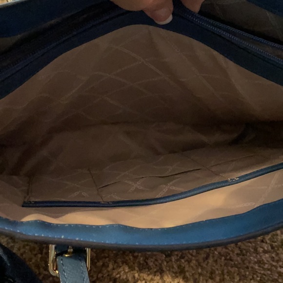 Michael Kors like new Blue bag - Picture 7 of 12